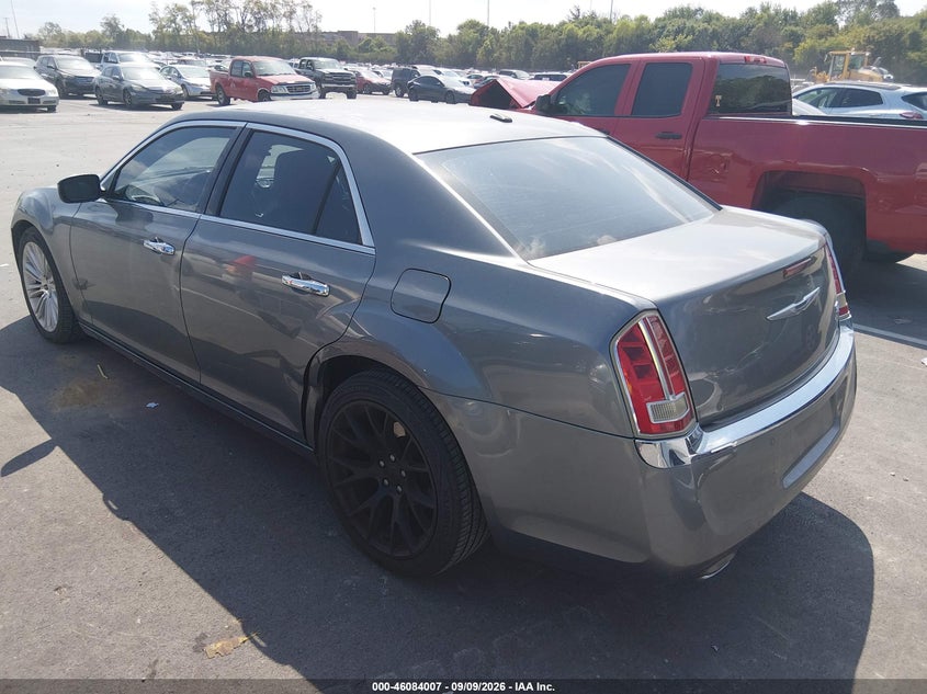 2011 CHRYSLER 300C auction photo 3