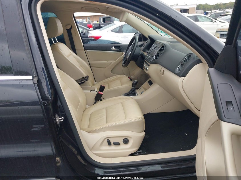 2013 VOLKSWAGEN TIGUAN auction photo 5