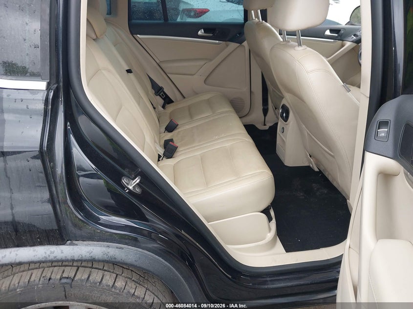 2013 VOLKSWAGEN TIGUAN auction photo 8