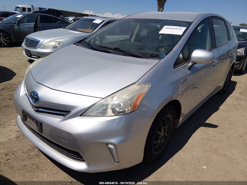 2013 TOYOTA PRIUS V auction photo 2