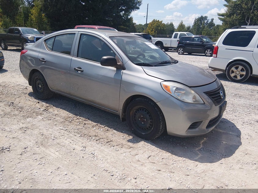 2013 NISSAN VERSA auction photo 1