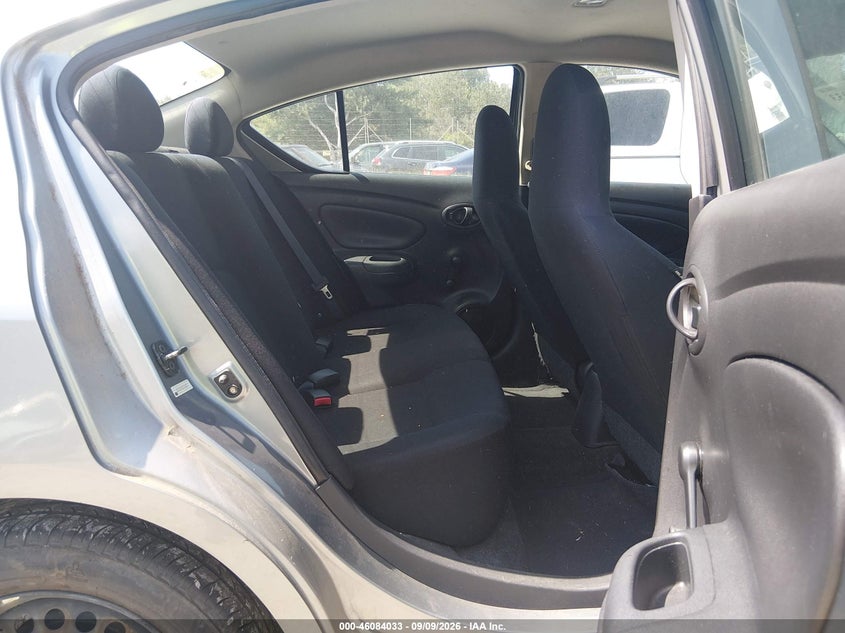 2013 NISSAN VERSA auction photo 8