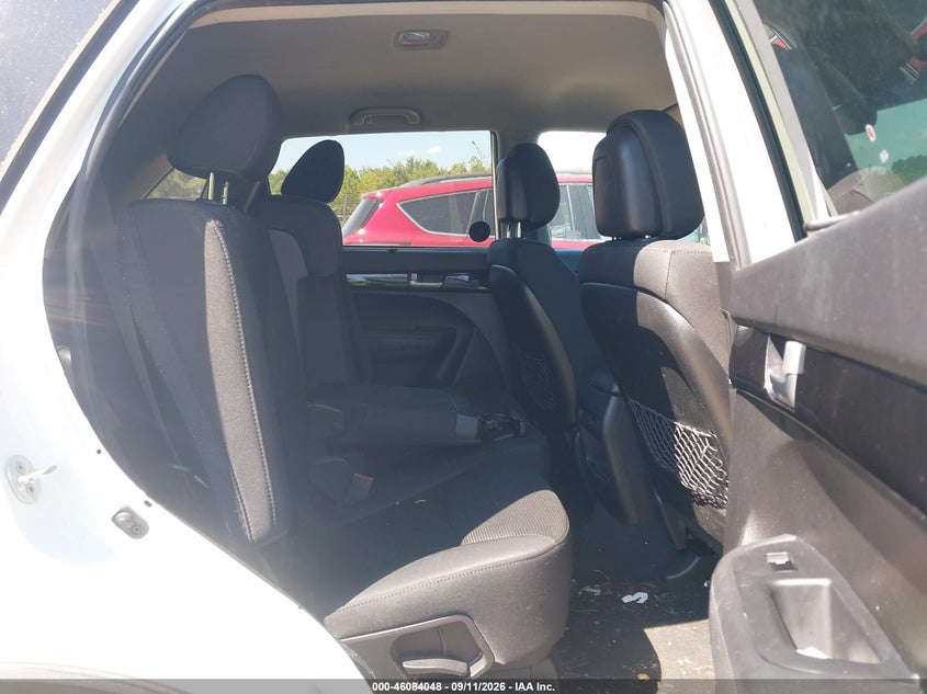2015 KIA SORENTO auction photo 8