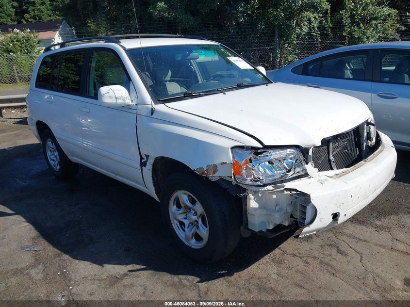 2004 TOYOTA HIGHLANDER auction photo 1