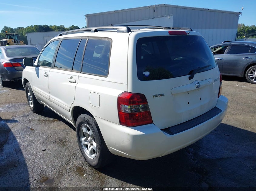 2004 TOYOTA HIGHLANDER auction photo 3