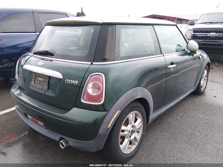 2012 MINI COOPER auction photo 4