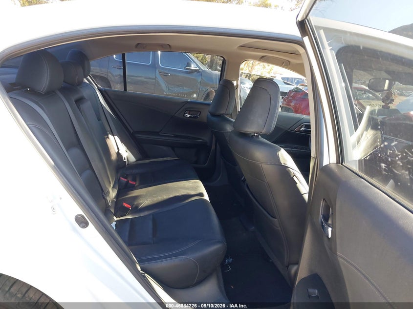2017 HONDA ACCORD HYBRID auction photo 8