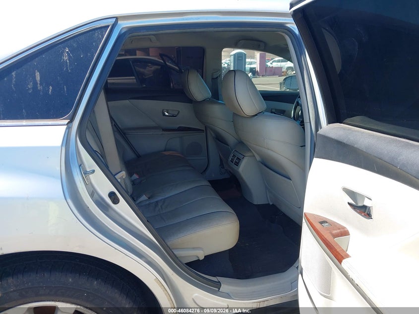 2011 TOYOTA VENZA auction photo 8