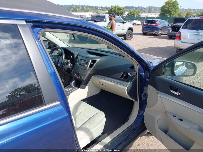 2010 SUBARU OUTBACK auction photo 5