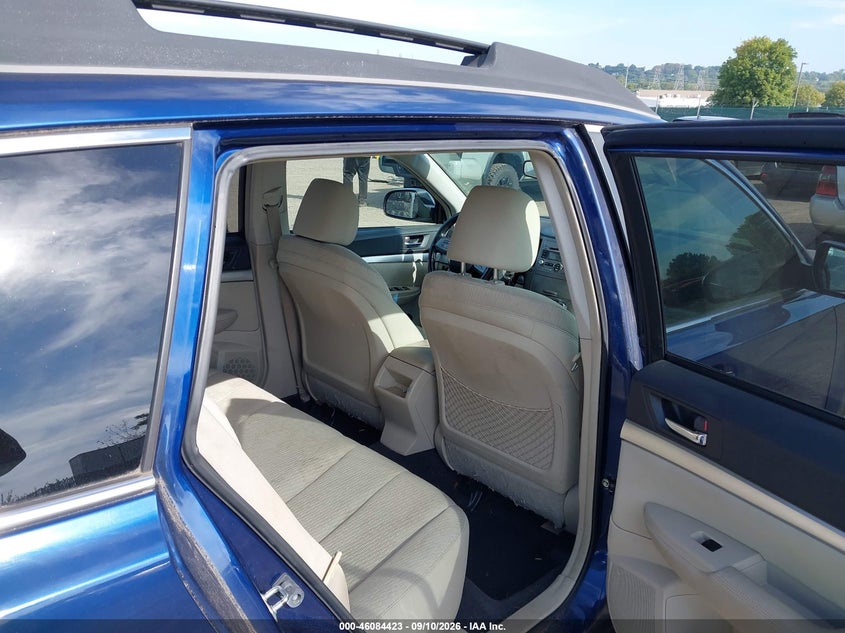 2010 SUBARU OUTBACK auction photo 8