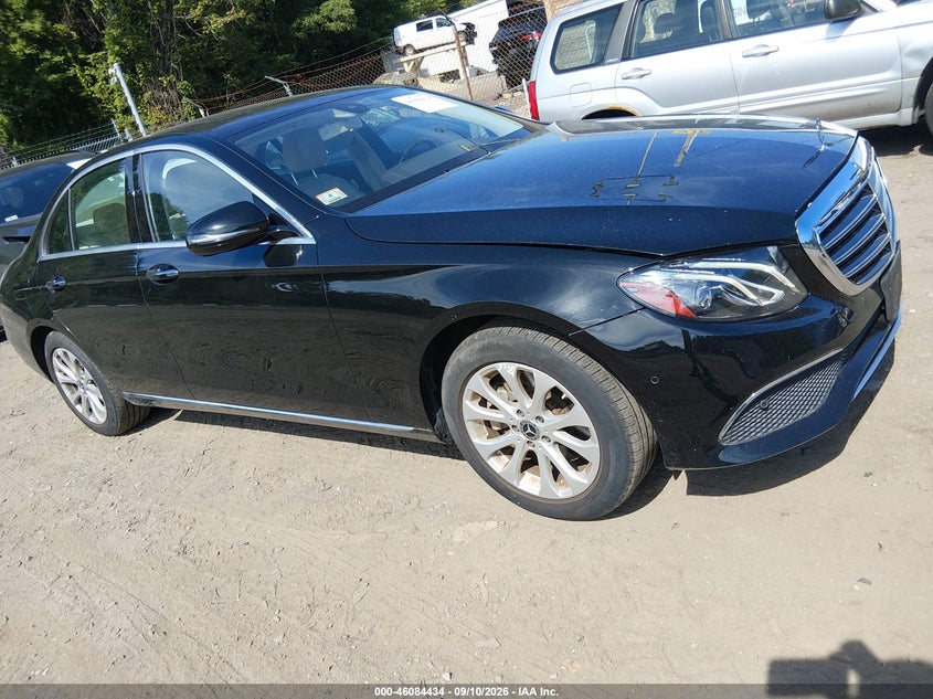 Vin: wddzf4kb0ja306872, lot: 46584031, mercedes-benz e 300 4matic 2018 img_1
