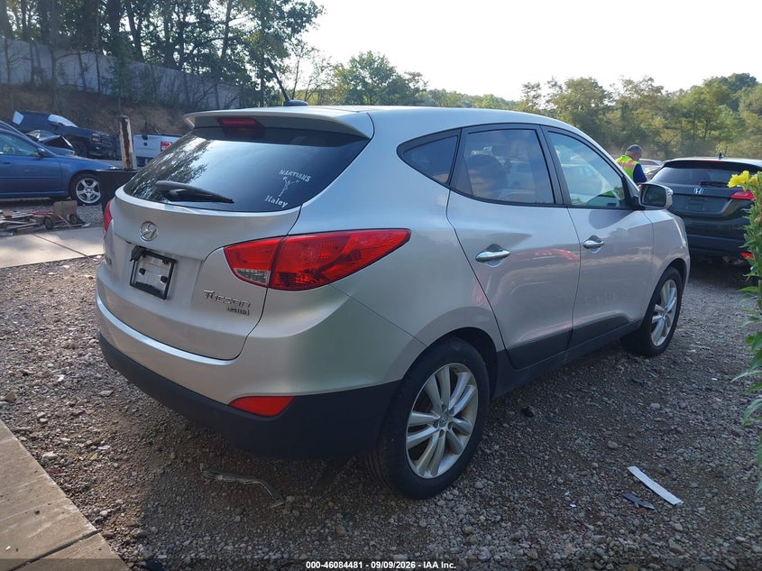 2010 HYUNDAI TUCSON auction photo 4