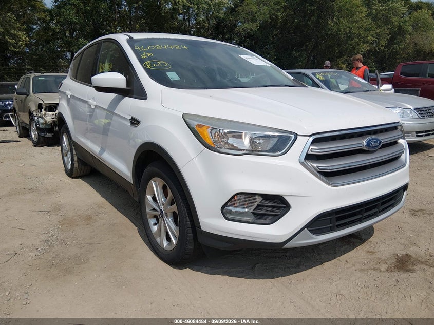 2017 FORD ESCAPE auction photo 1
