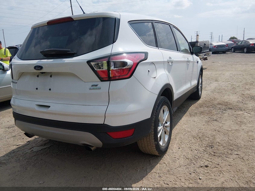 2017 FORD ESCAPE auction photo 4