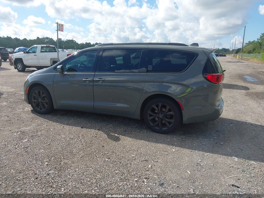 2020 CHRYSLER PACIFICA auction photo 3