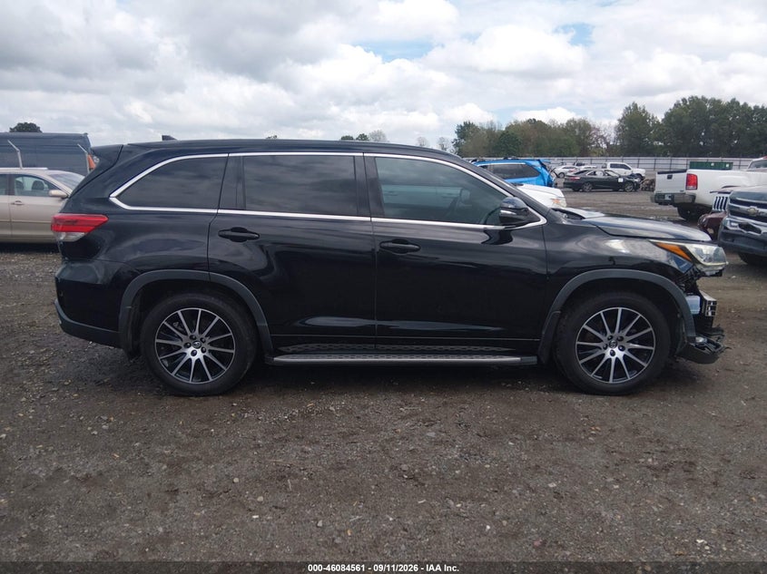 TOYOTA HIGHLANDER - zdjęcie 14