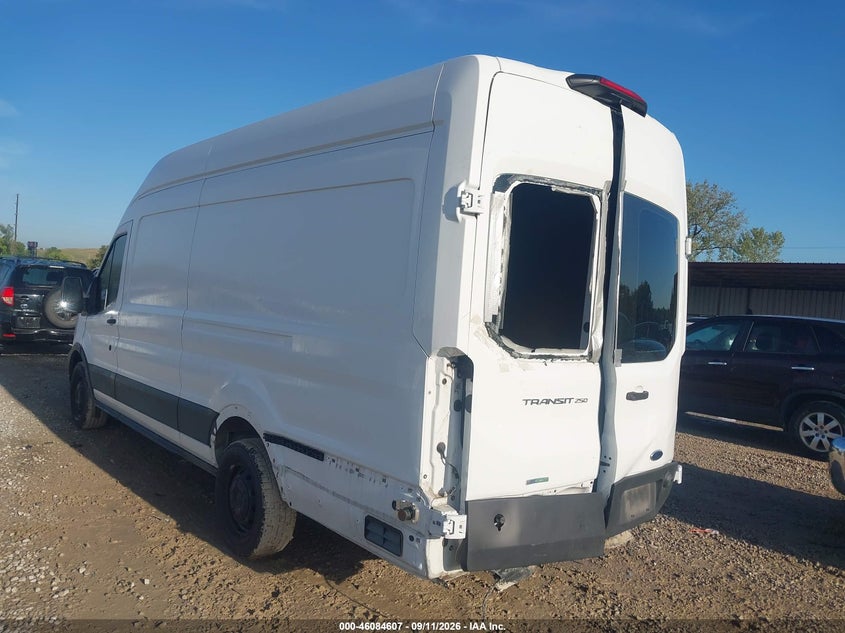 Vin: 1ftbr3xg0lkb81130, lot: 46584204, ford transit-250 cargo van 20203