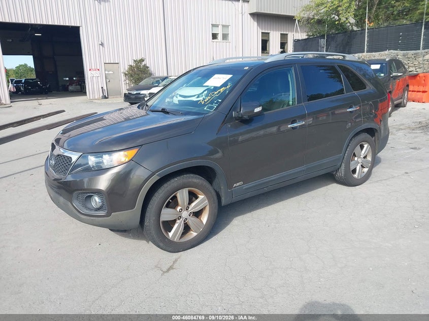 2013 KIA SORENTO auction photo 2
