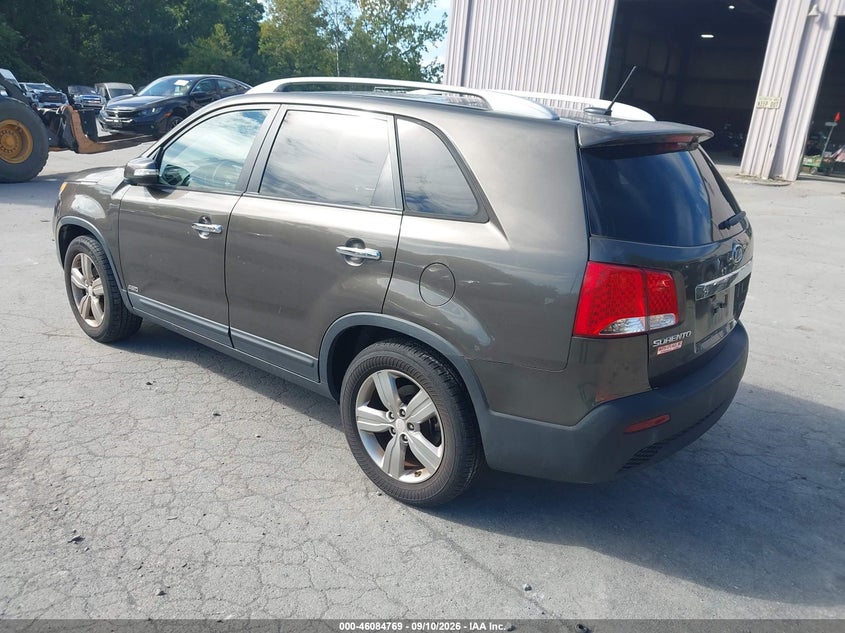 2013 KIA SORENTO auction photo 3