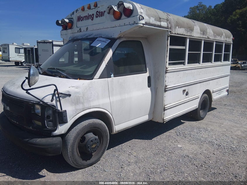 2000 CHEVROLET EXPRESS COMM CUTAWAY auction photo 2