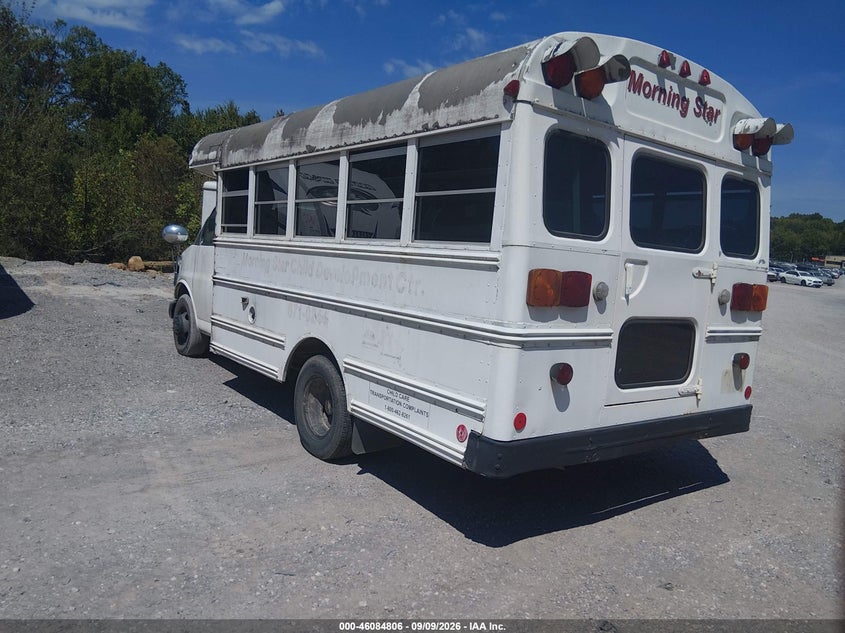 2000 CHEVROLET EXPRESS COMM CUTAWAY auction photo 3
