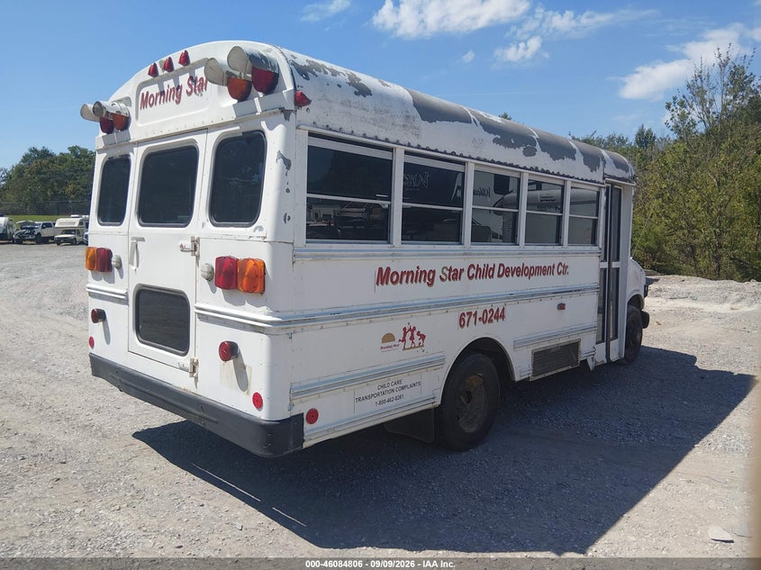2000 CHEVROLET EXPRESS COMM CUTAWAY auction photo 4