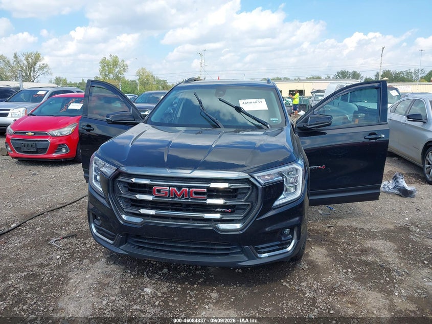 Photo 6 - GMC TERRAIN