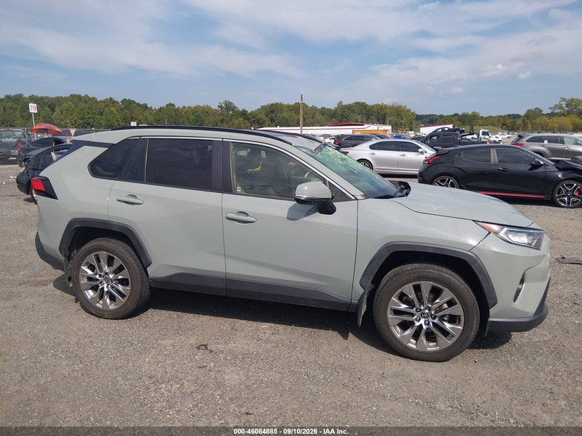 TOYOTA RAV4 - zdjęcie 13