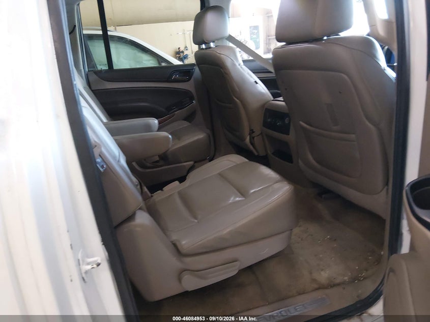 2015 CHEVROLET SUBURBAN 1500 auction photo 8