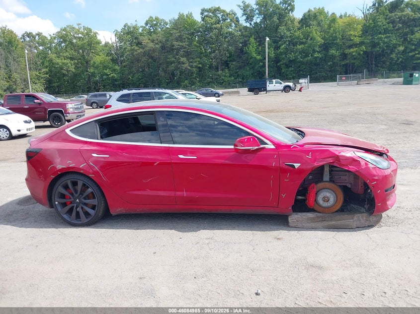 2020 TESLA MODEL 3 PERFORMANCE DUAL MOTOR ALL-WHEEL DRIVE · Photo 13