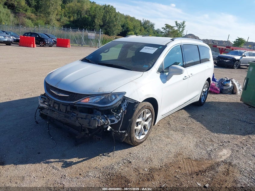 Vin: 2c4rc1bg9lr141805, lot: 46584590, chrysler pacifica 35th anniversary touring l 20202