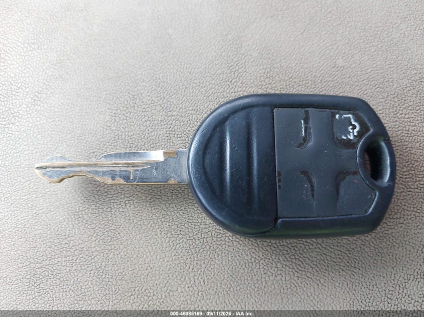 2013 FORD TAURUS SEL · Photo 11