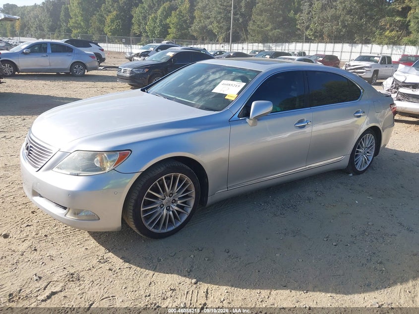 Фото 2 - LEXUS LS 460