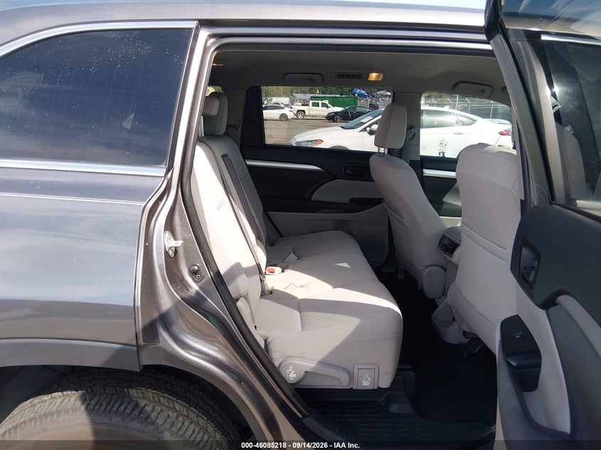 TOYOTA HIGHLANDER - zdjęcie 8