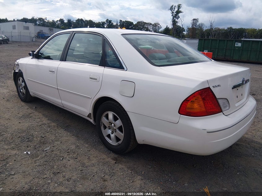2000 TOYOTA AVALON auction photo 3
