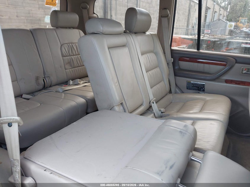 2001 LEXUS LX 470 auction photo 8