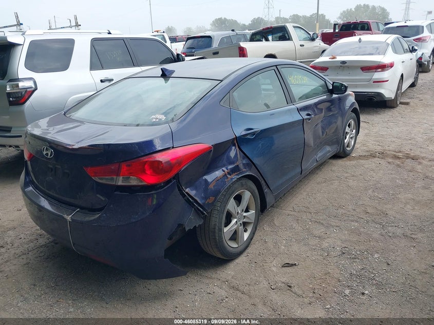 2013 HYUNDAI ELANTRA auction photo 6
