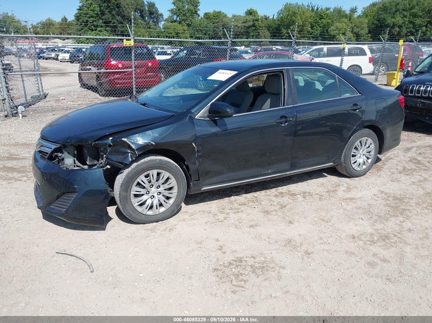 Vin: 4t1bf1fk3eu339997, lot: 46584936, toyota camry le 20142
