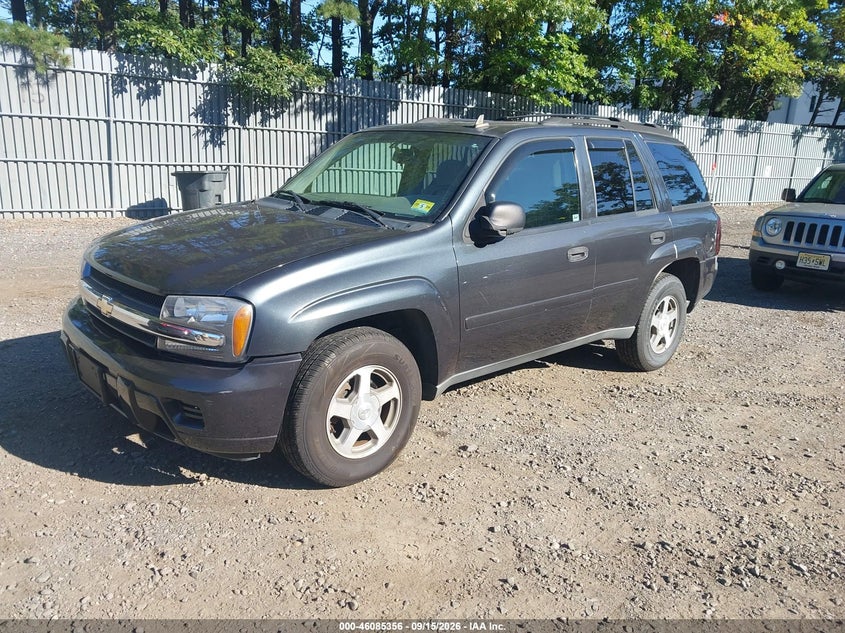 2006 CHEVROLET TRAILBLAZER auction photo 2