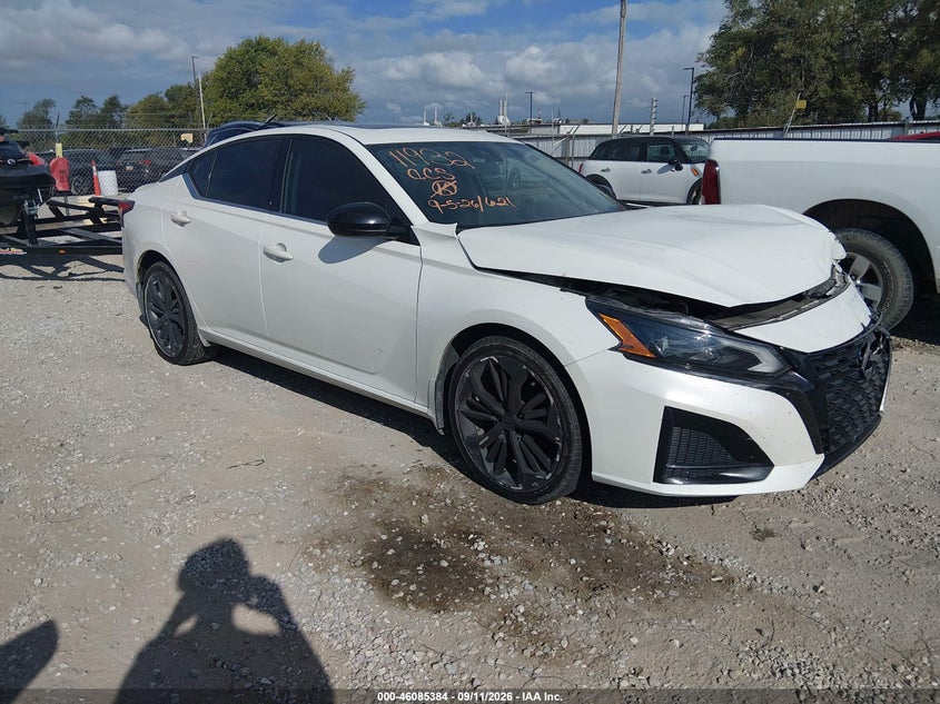 Vin: 1n4bl4cw4pn305060, lot: 46584991, nissan altima sr intelligent awd 2023 img_1