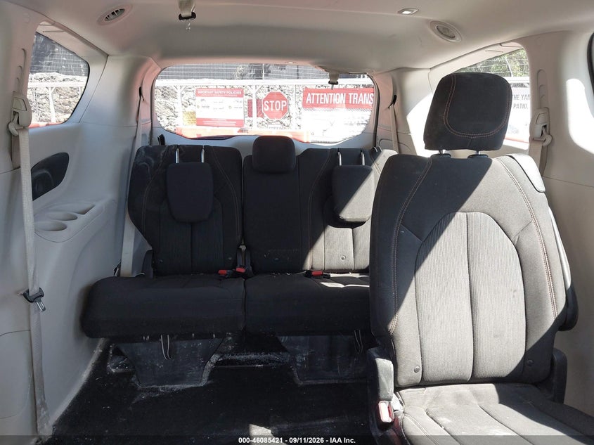 2017 CHRYSLER PACIFICA auction photo 8