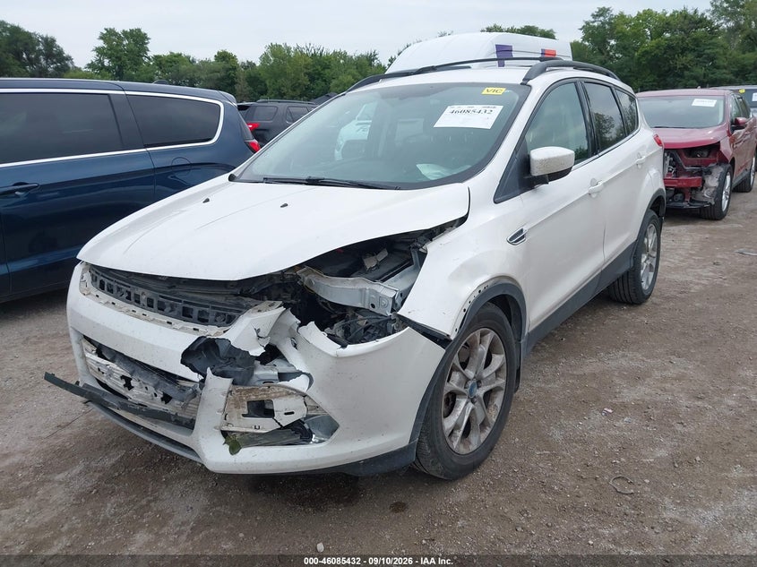 Vin: 1fmcu9g93dub57915, lot: 46585039, ford escape se 20132