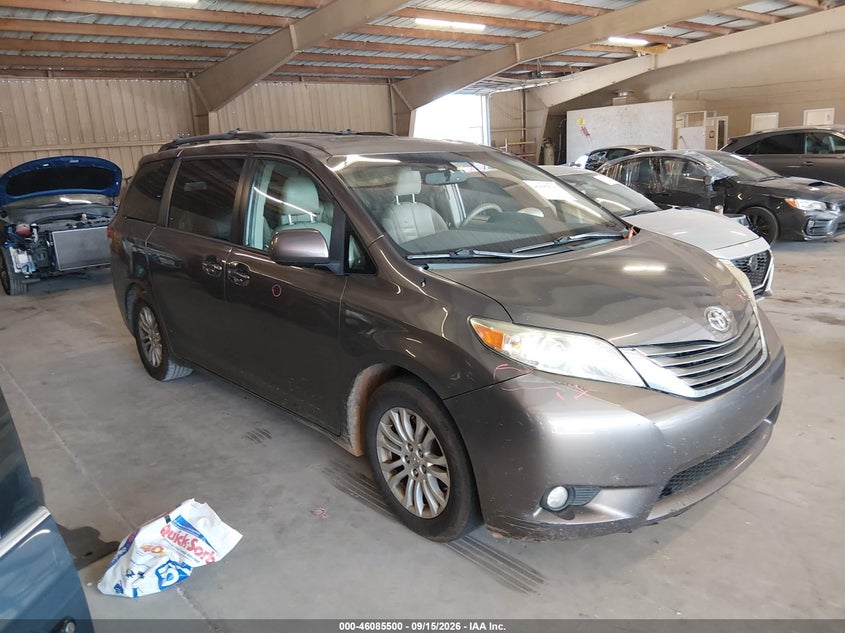 Vin: 5tdyk3dc0ds378938, lot: 46585107, toyota sienna xle v6 8 passenger 2013 img_1