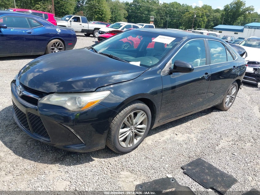 Фото 2 - TOYOTA CAMRY