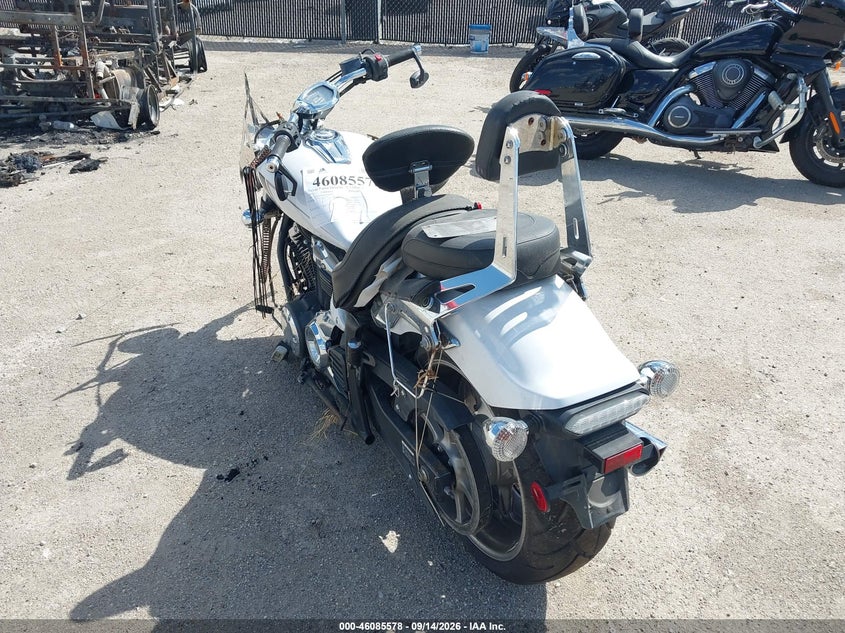 YAMAHA XVS1300 2013
