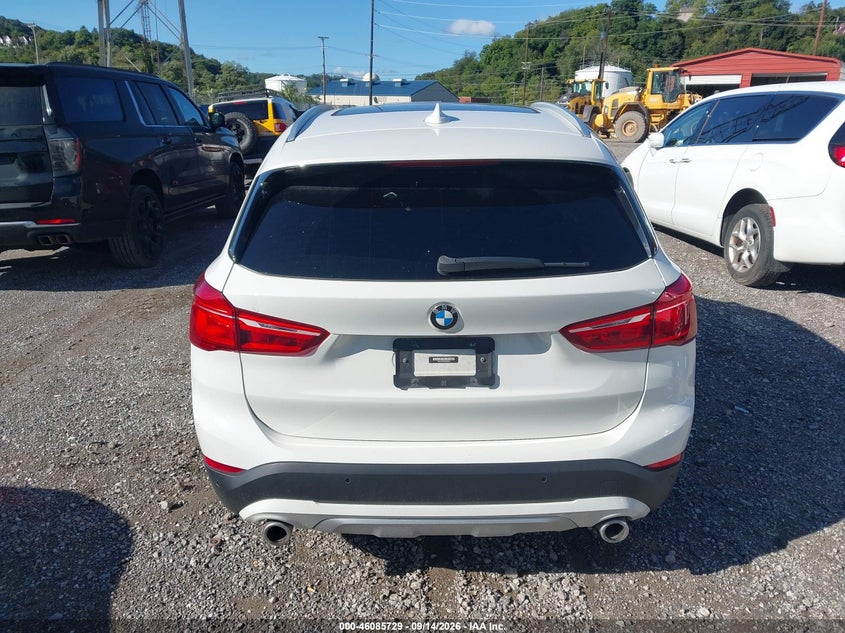 BMW X1 - zdjęcie 16