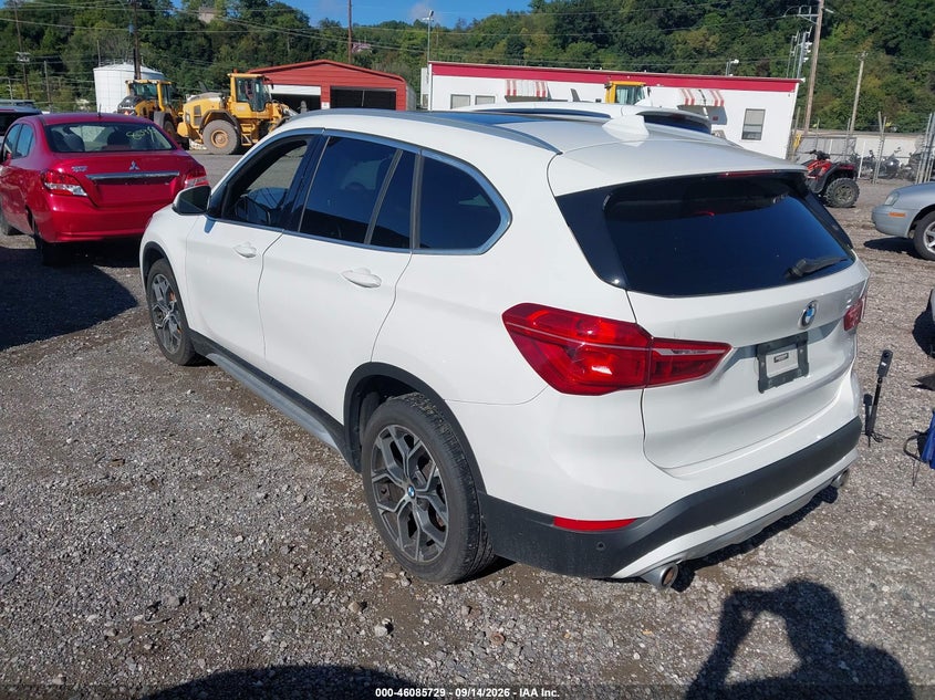 BMW X1 - zdjęcie 3