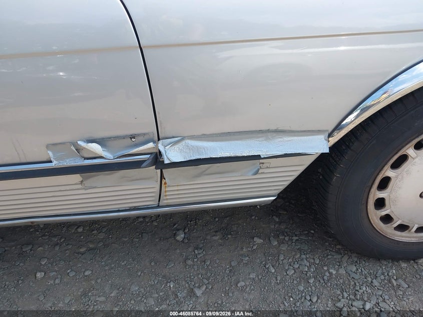 1988 MERCEDES-BENZ 560 auction photo 6