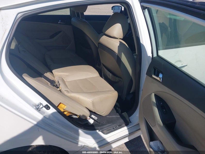 2013 KIA OPTIMA HYBRID auction photo 8