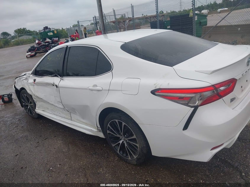 TOYOTA CAMRY - zdjęcie 3